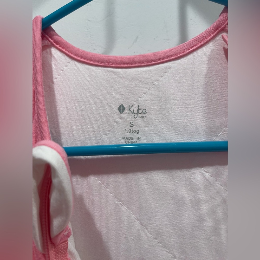 Kyte Baby size small sleep sack